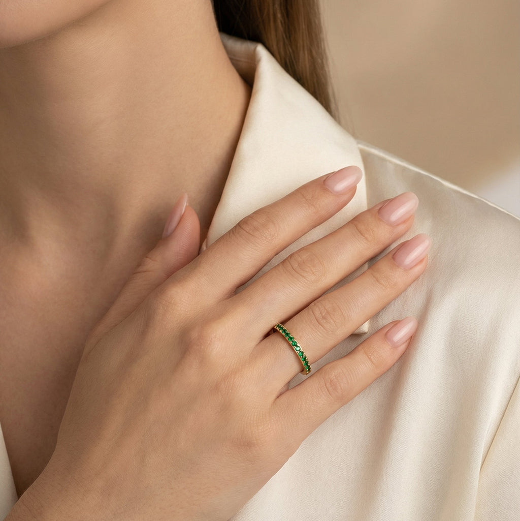 Circle Ring Emerald