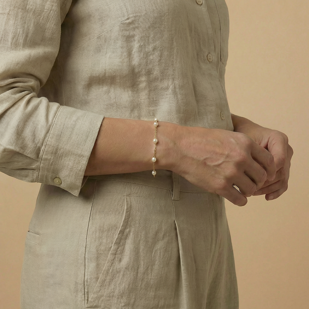 Gentle Pearl Cuff